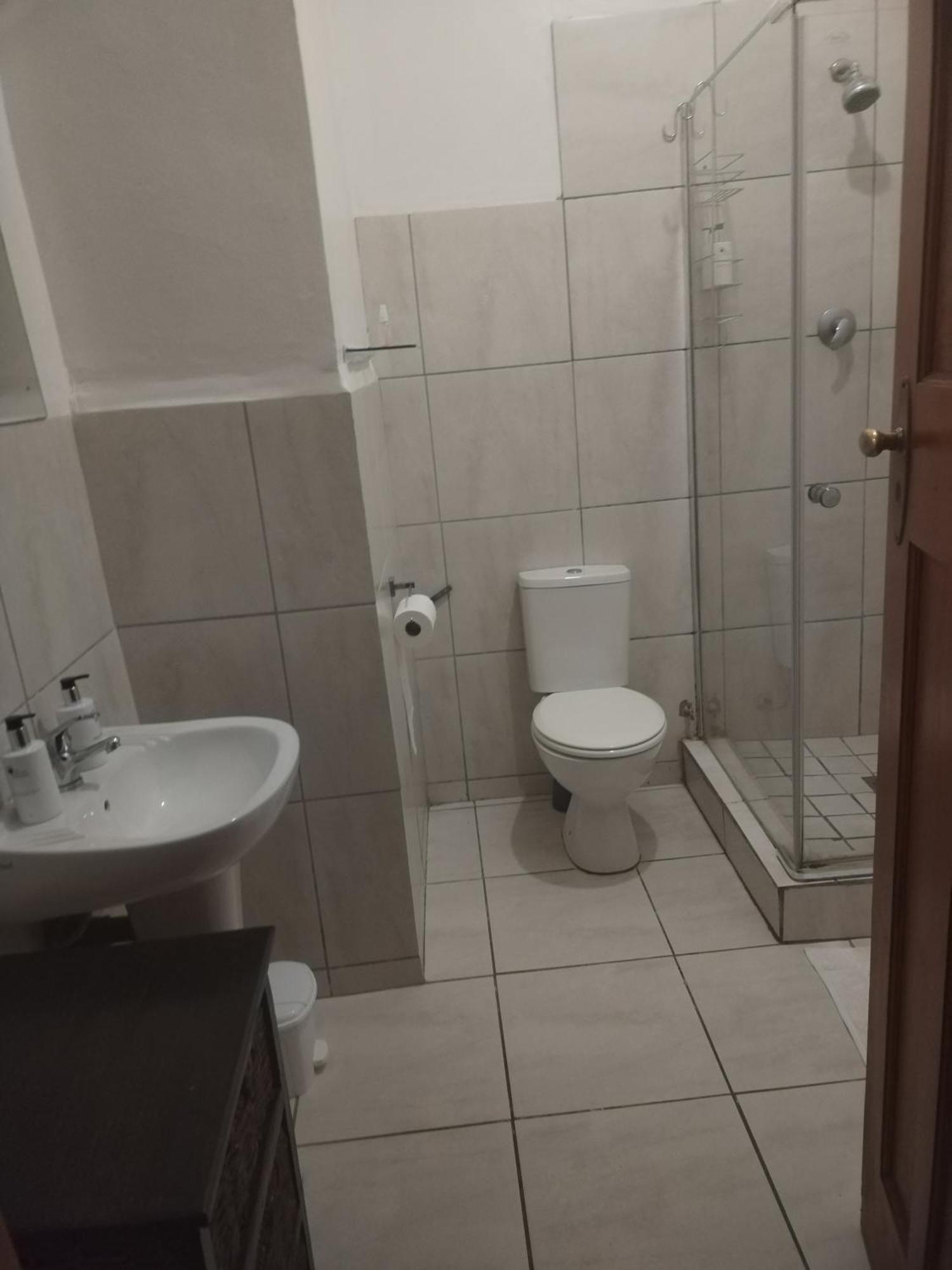 La Maison On 3Rd Guesthouse Порт Елизабет Екстериор снимка