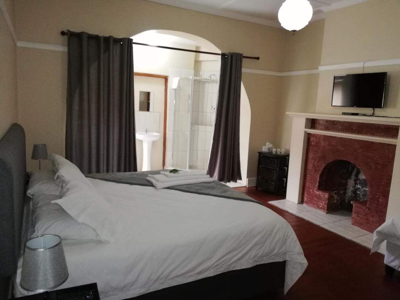 La Maison On 3Rd Guesthouse Порт Елизабет Екстериор снимка